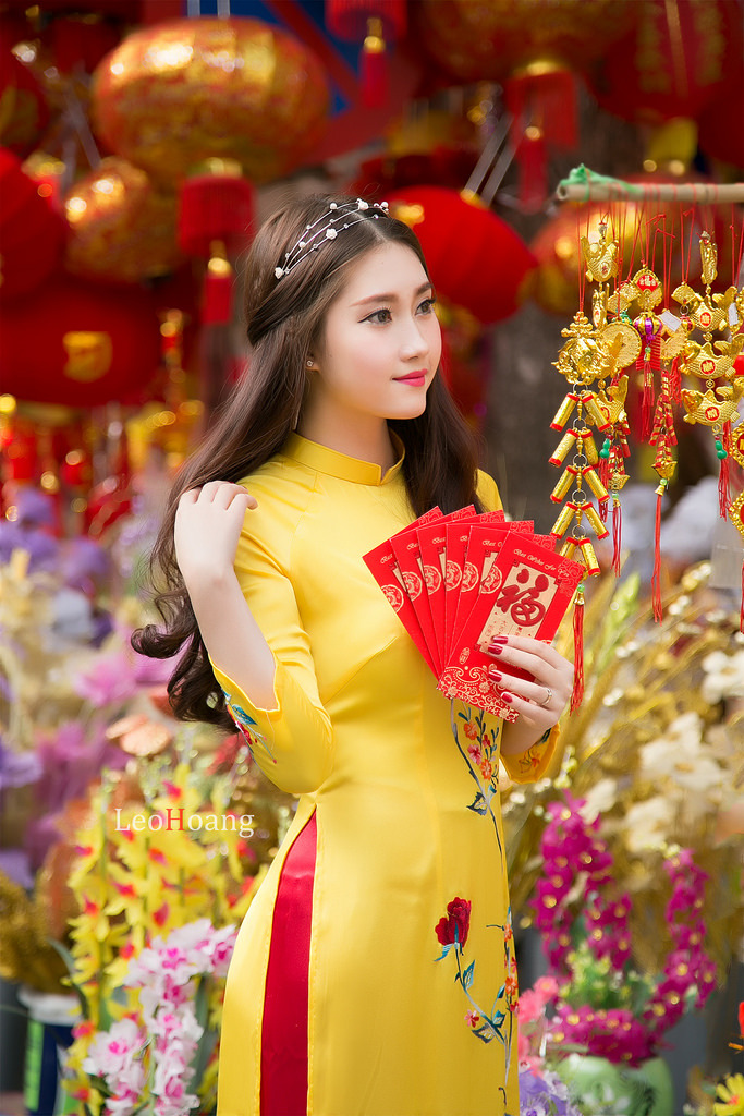 大乳护士喂奶三级hd温泉的女人